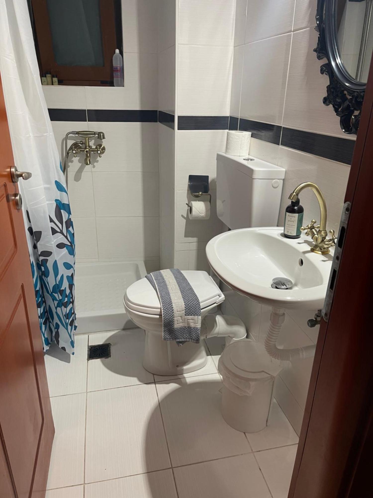 Retire Flat In The Heart Of